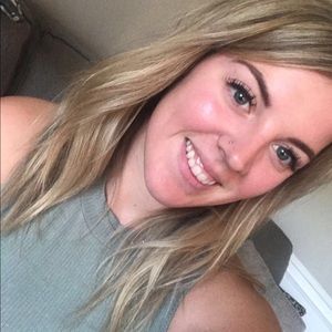 Meet your Posher, Robynne